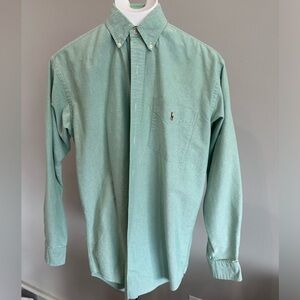 Vintage 90’s Ralph Lauren button-down collar, signature multicolored Pony. Small